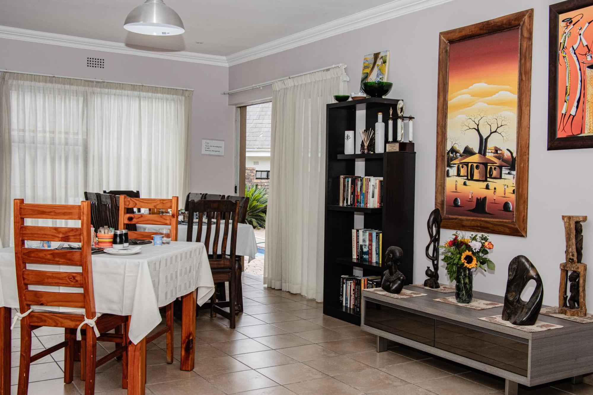 Woodpecker'S Inn Guest House Kempton Park Exterior photo