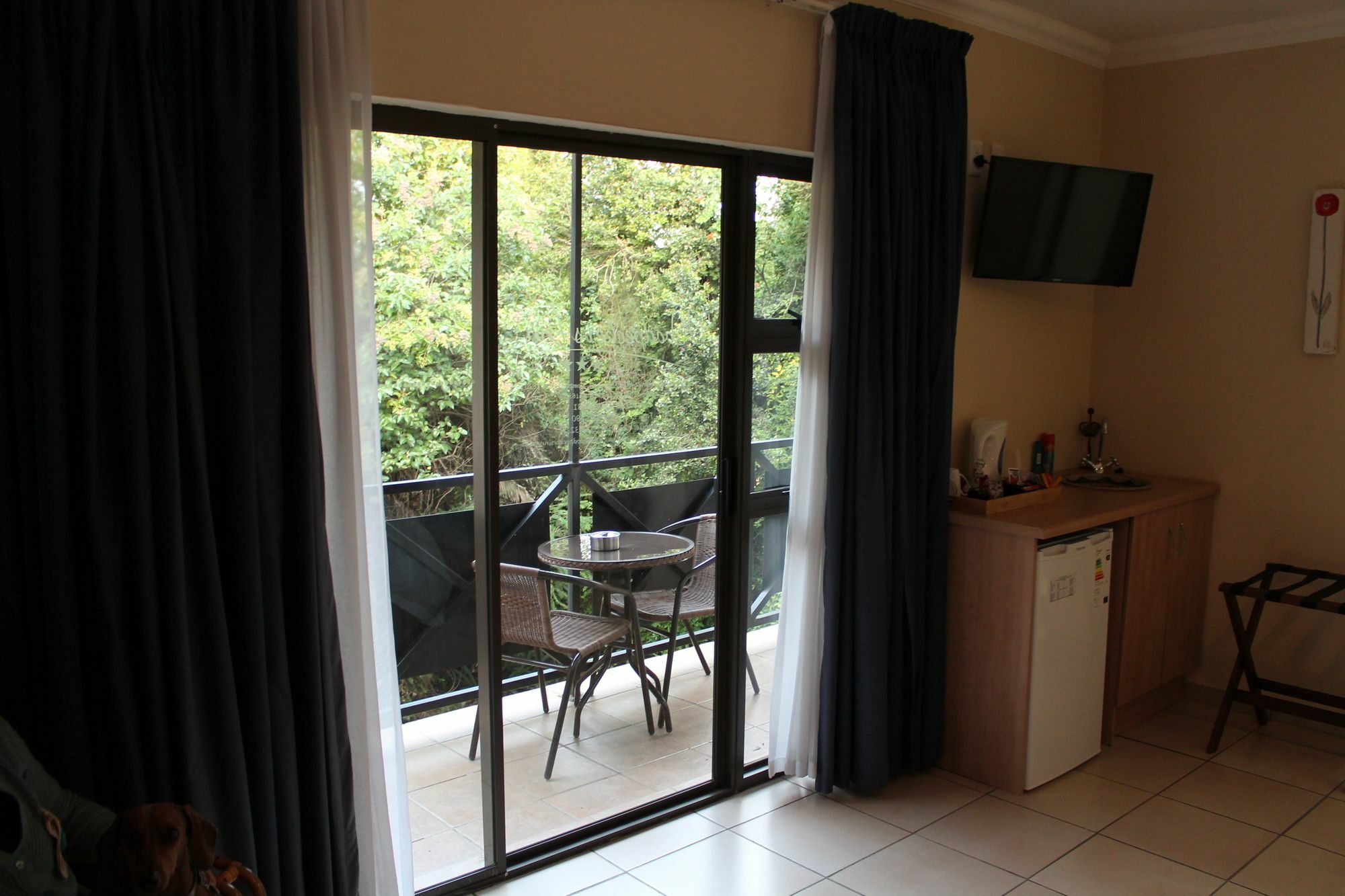 Woodpecker'S Inn Guest House Kempton Park Exterior photo